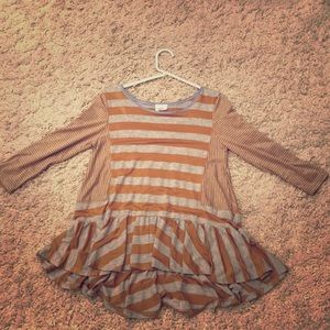 A striped shirt (idk how to describe things)